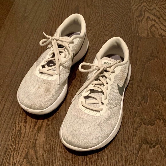 Nike Shoes - Nike Flex Contact Shoe